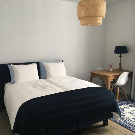 Bed and Breakfast Ninet7 Тілбург Екстер'єр фото