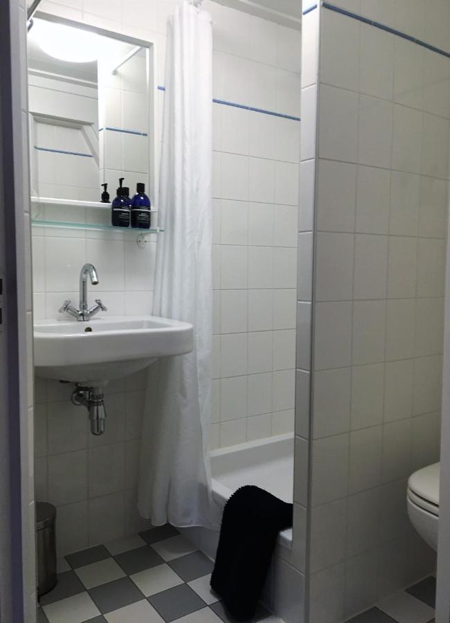 Bed and Breakfast Ninet7 Тілбург Екстер'єр фото