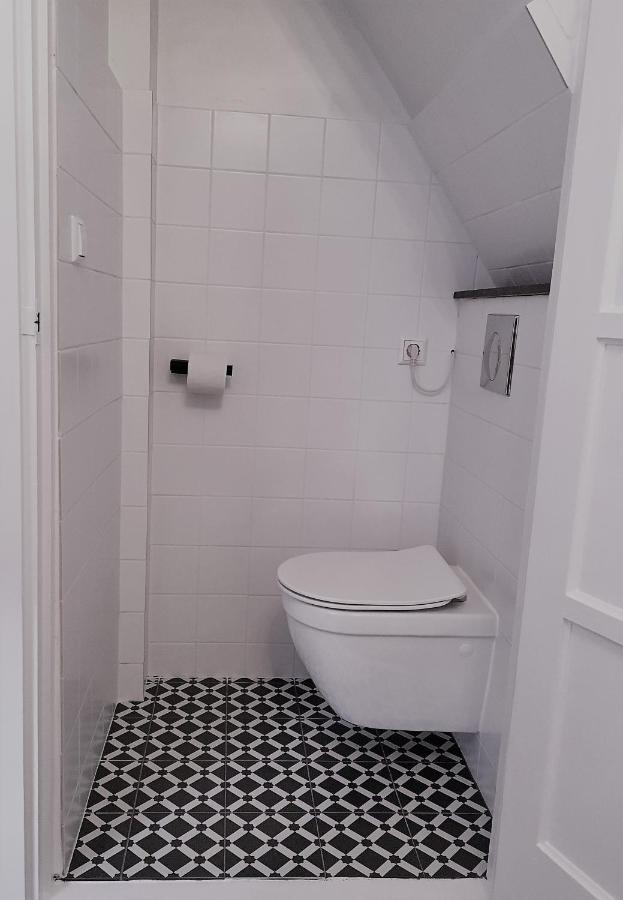 Bed and Breakfast Ninet7 Тілбург Екстер'єр фото